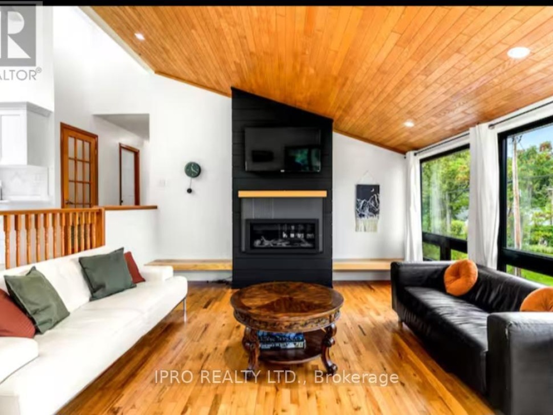 39 Long Point Road, Georgian Bay