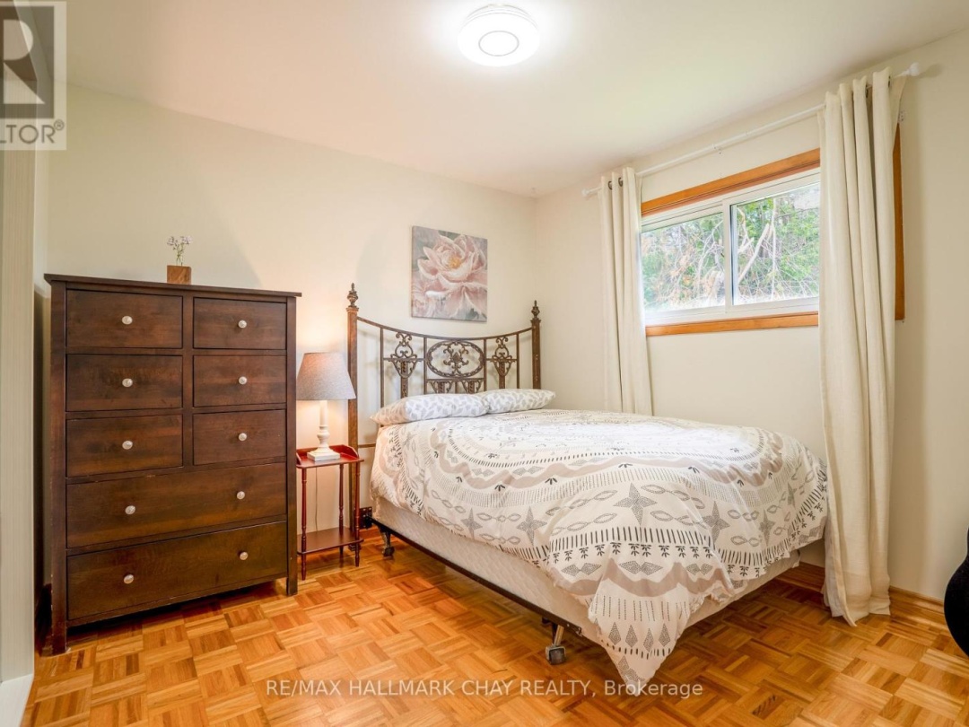 2 WALLIS STREET, 