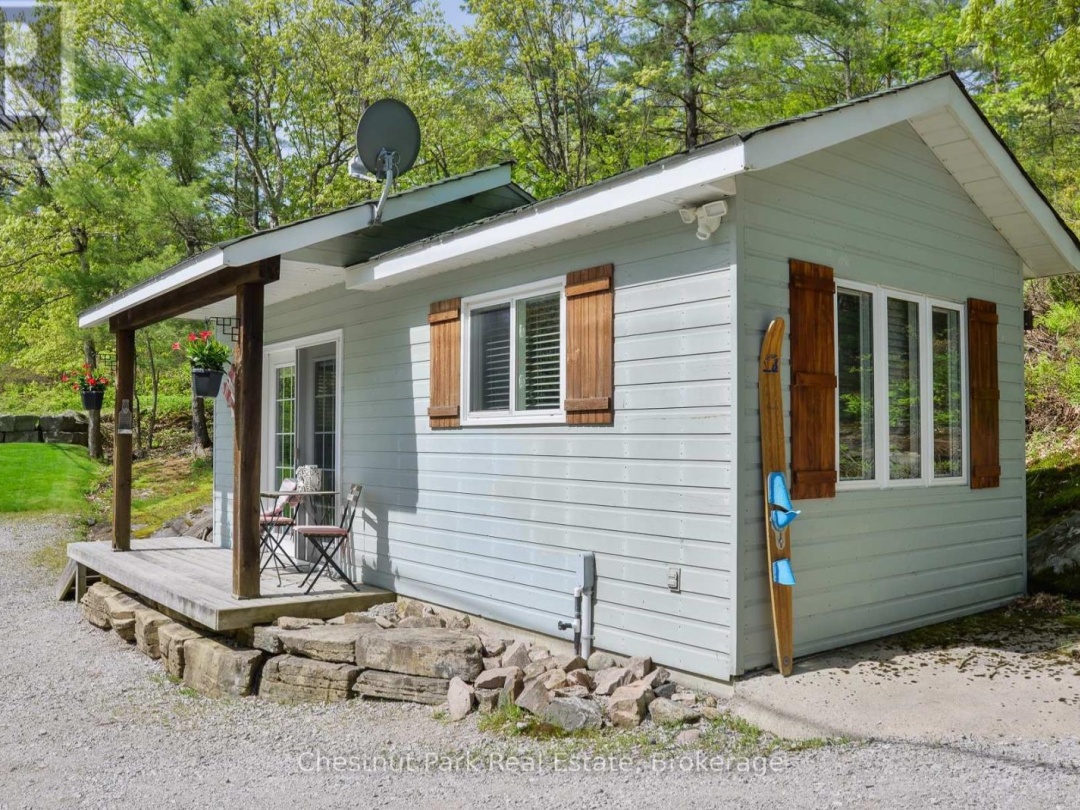 4558 Riverview Drive, Sparrow Lake