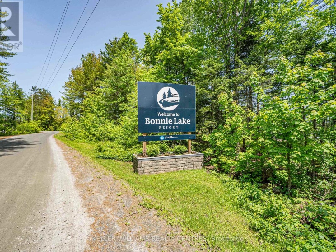 #38 Lakeridge 1047 Bonnie Lake Camp Road, Bracebridge (Macaulay)