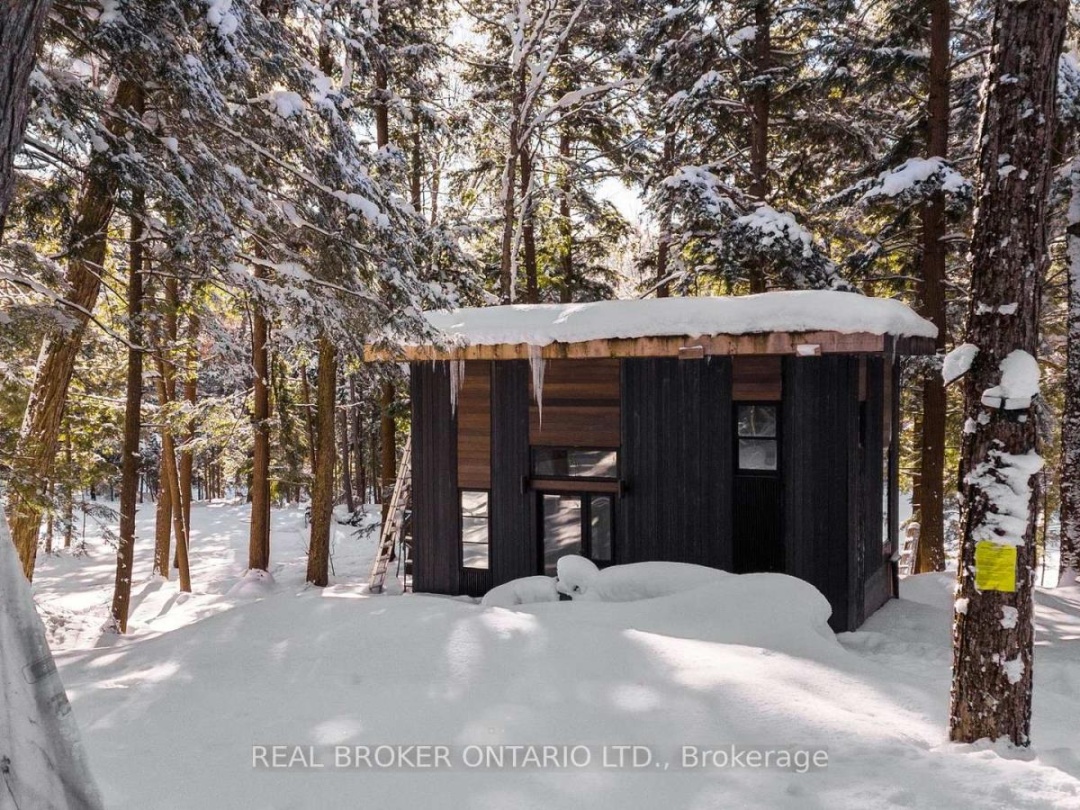 1039 Viewpoint Trail W, Lake Muskoka