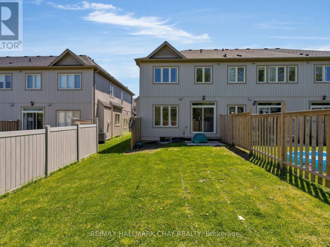 24 CHURCHLEA MEWS, Orillia