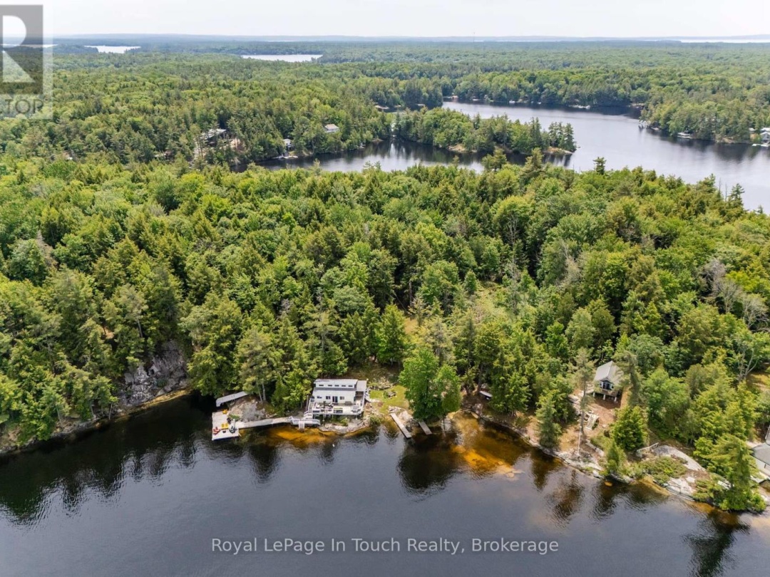 4 IS 270 GEORGIAN BAY ISLAND, 