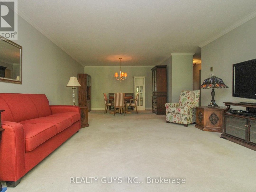 #204 - 200 EAST STREET S, 