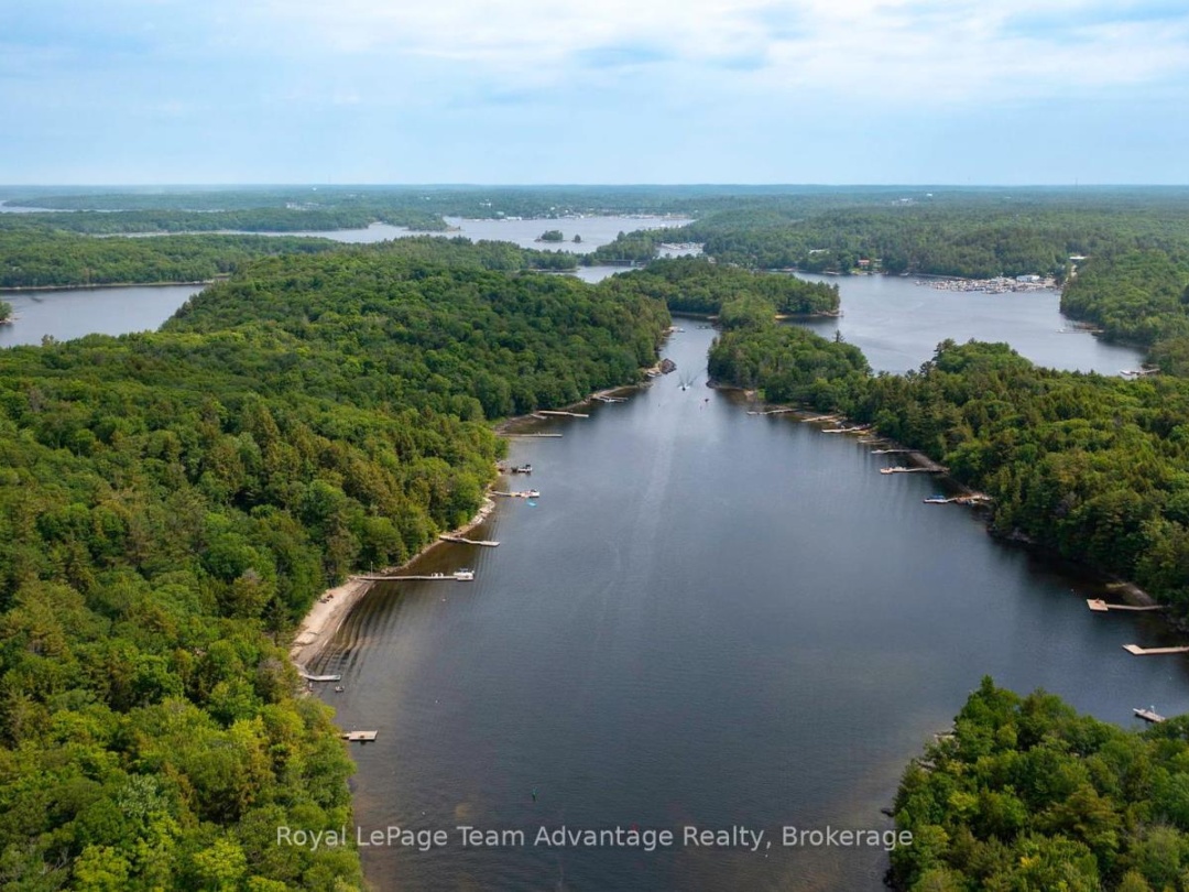 24 B717 ISABELLA ISLAND, 