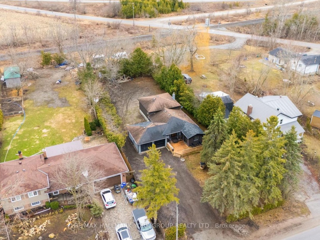 24115 Thorah Park Boulevard, Lake Simcoe