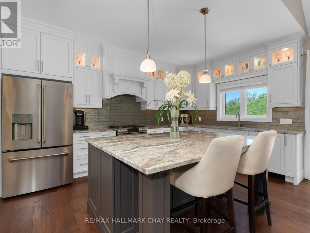 43 Thoroughbred Drive, Oro-Medonte