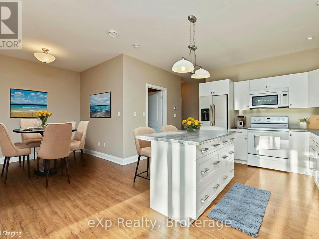 308 - 20D SILVER BIRCH COURT, 