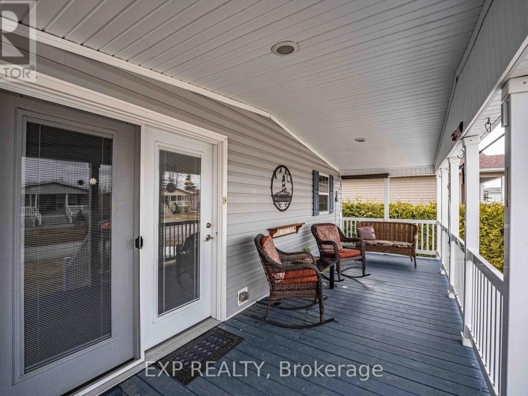 56 CREEKSIDE CIRCLE, 