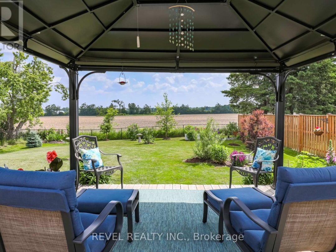 35 BRUCE CRESCENT, 