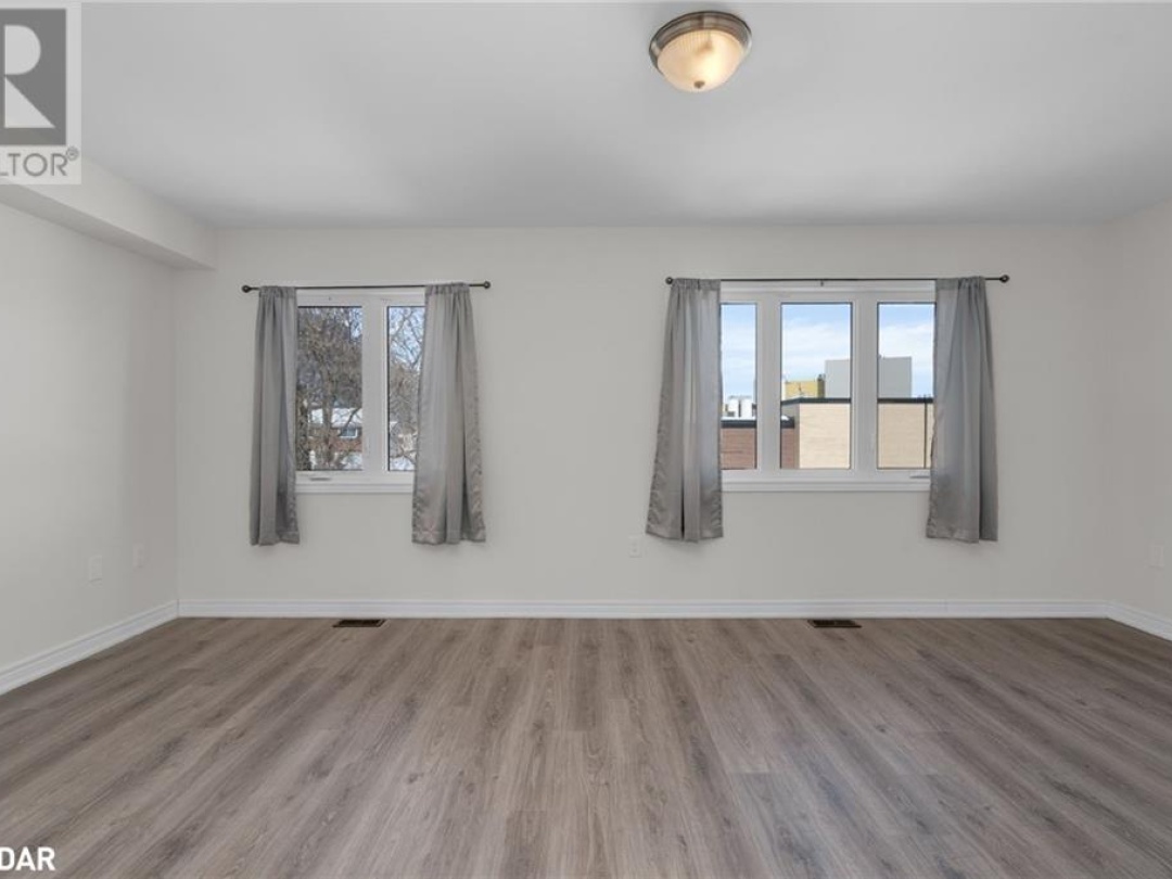 24 Churchlea Mews, Orillia