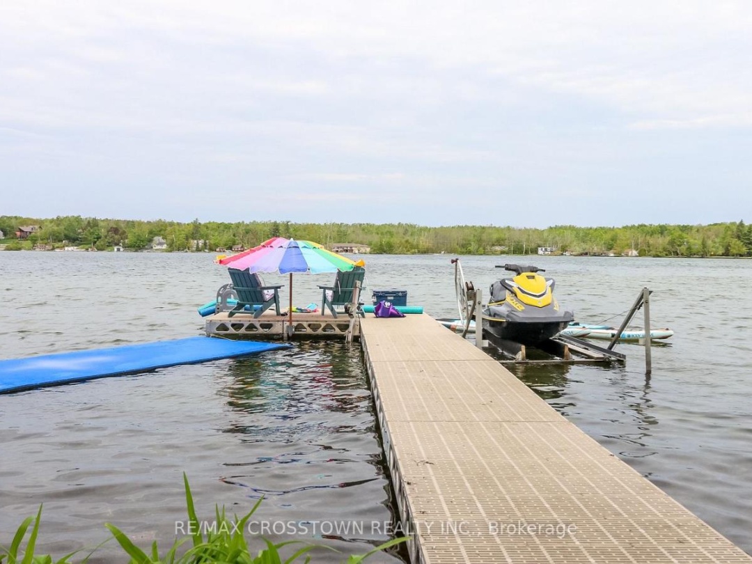 241 Eight Mile Point Road, Lake Simcoe