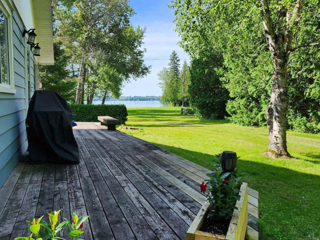 63 Thomas Drive, Sturgeon Lake