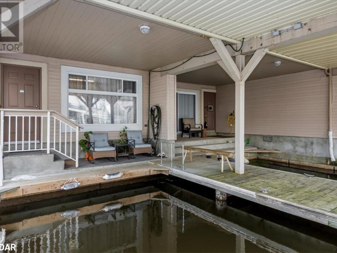 100 Laguna Pky Parkway Unit# 8, Lake Simcoe