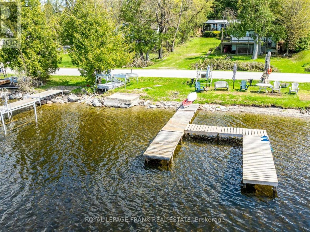 8 DAISY TRAIL, Sturgeon Lake