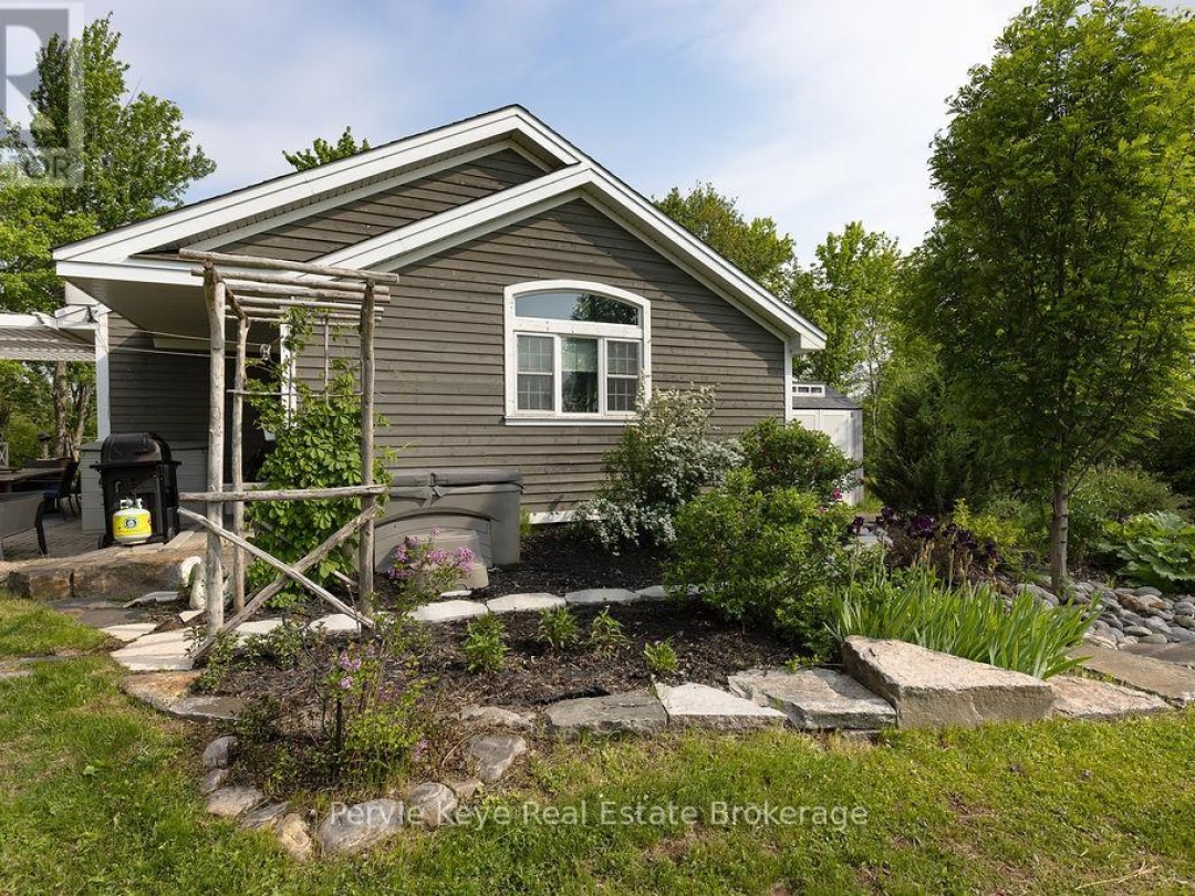 118 ROBIN ROAD, 