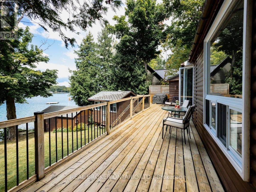 70 Ivy Lane, Lake Simcoe