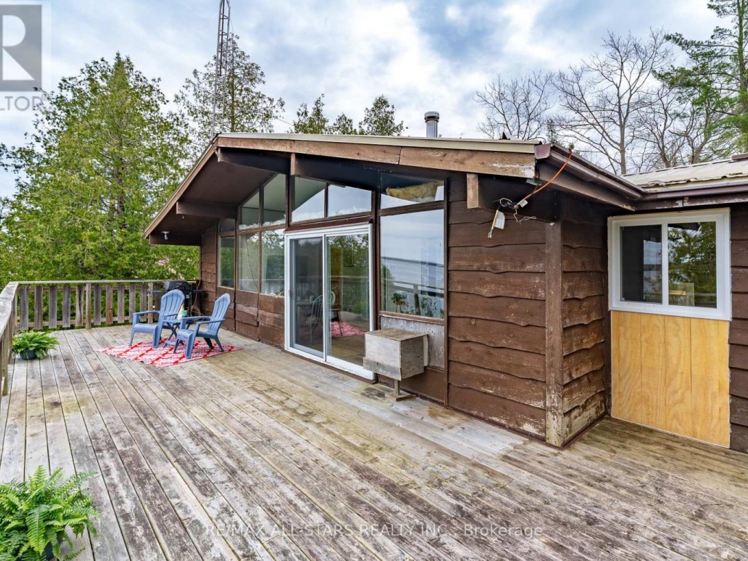 149 Lakeside Drive, Four Mile Lake