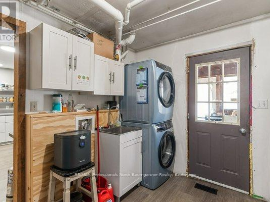 Unit 1 2029 Little Hawk Lake Road, Little Hawk Lake