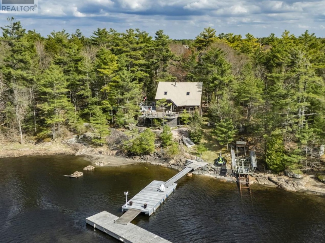 3888 Is 820/Mermaid Is, Georgian Bay