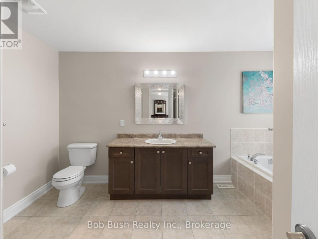 3067 Monarch Drive, Orillia
