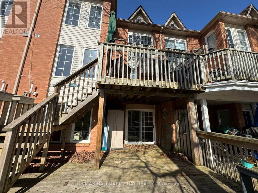 20 Liza Crescent, Lake Muskoka