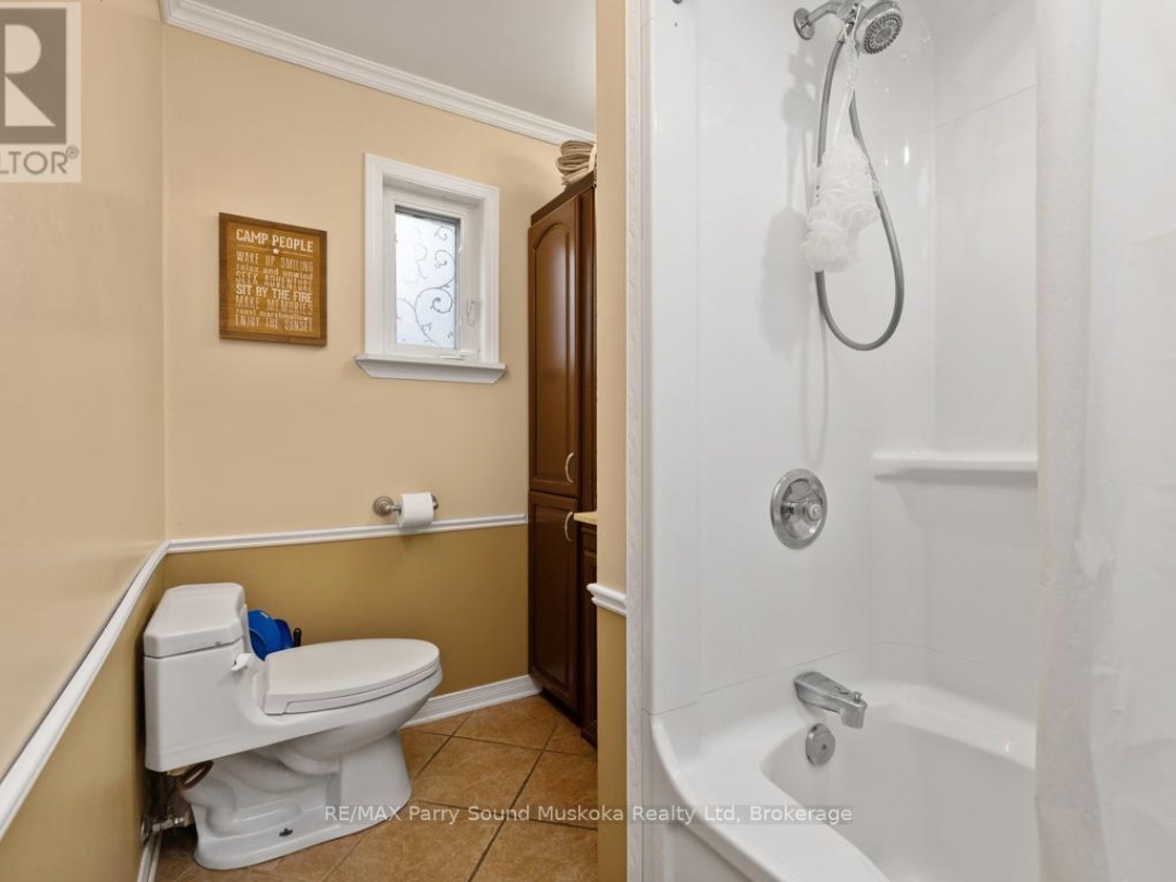 8 Meadow Street, Parry Sound