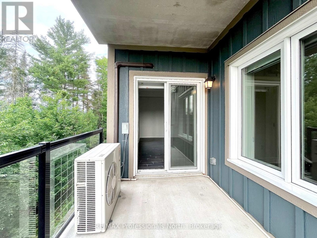 204 - 4 LAKE AVENUE, 