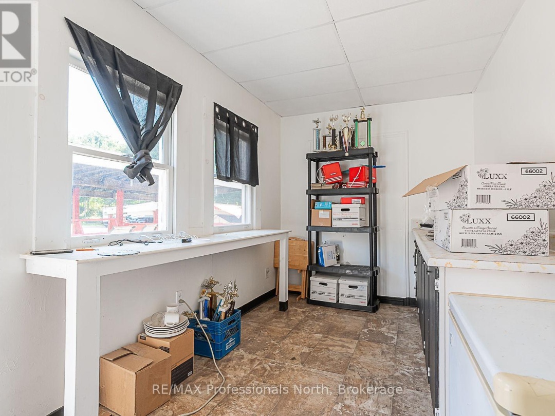 1063 RAVINE ROAD, 