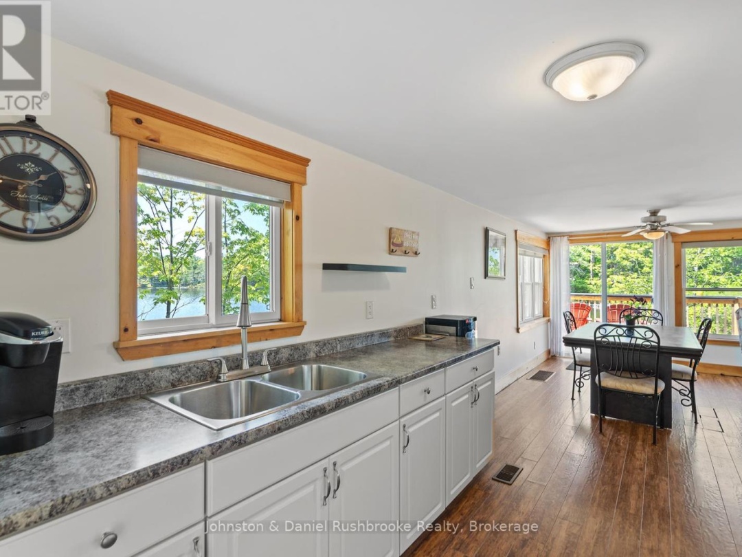1190 South Morrison Lake Road, Morrison Lake