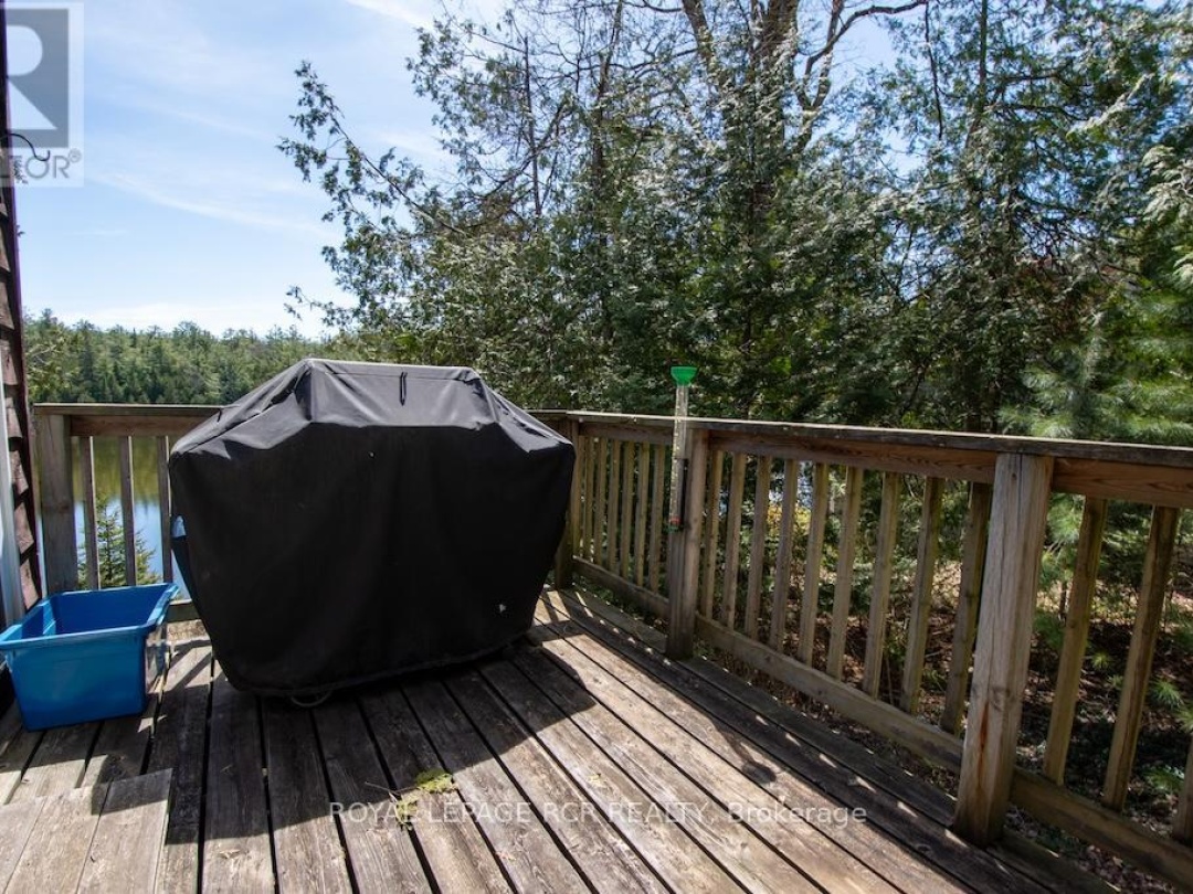 24 Juniper Crescent, Four Mile Lake