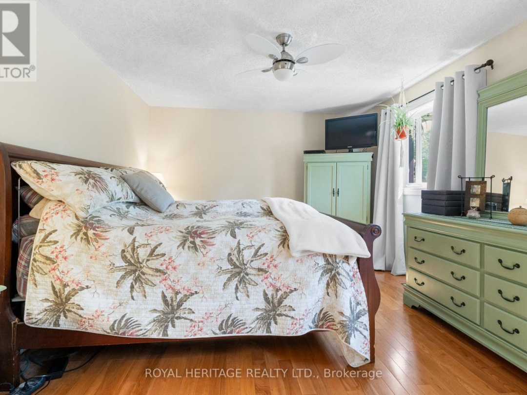 65 BESSIE AVENUE N, 