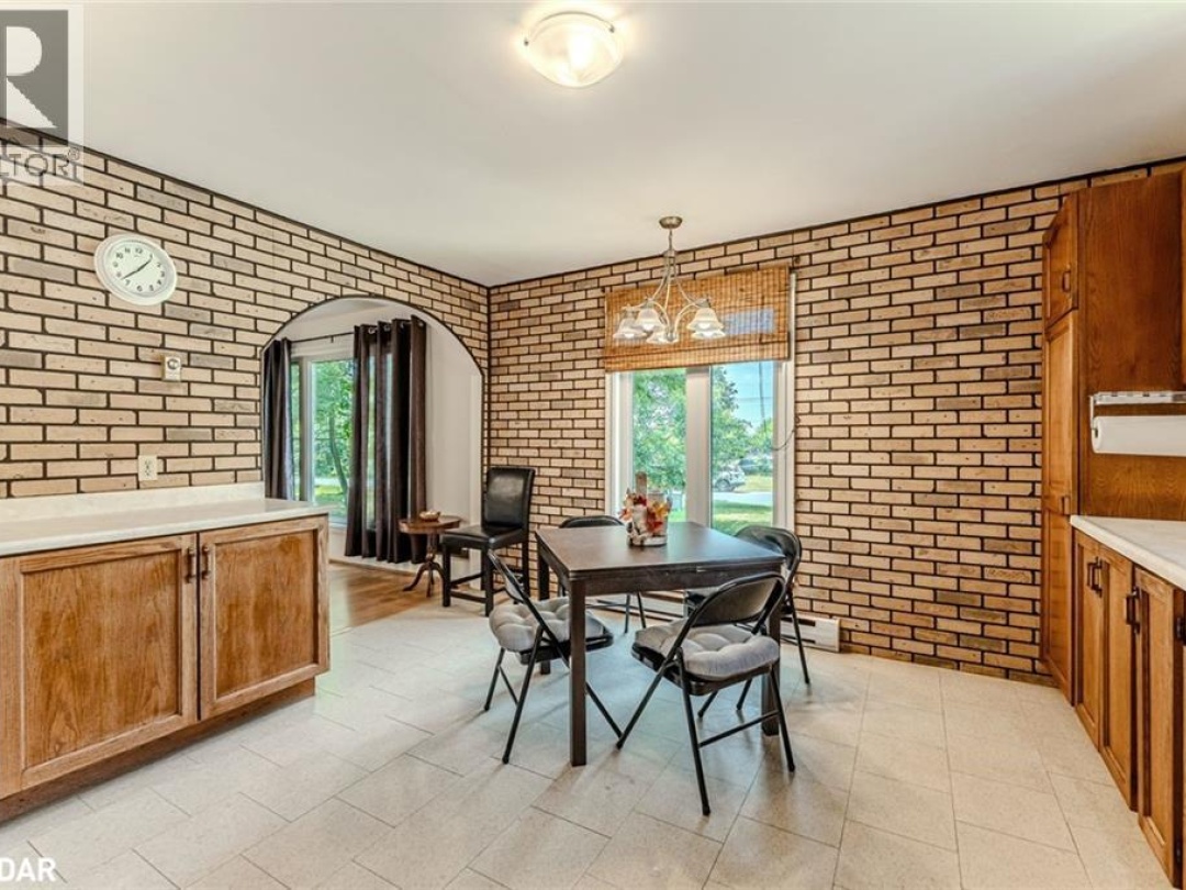 332 BAXTER LOOP Road, 