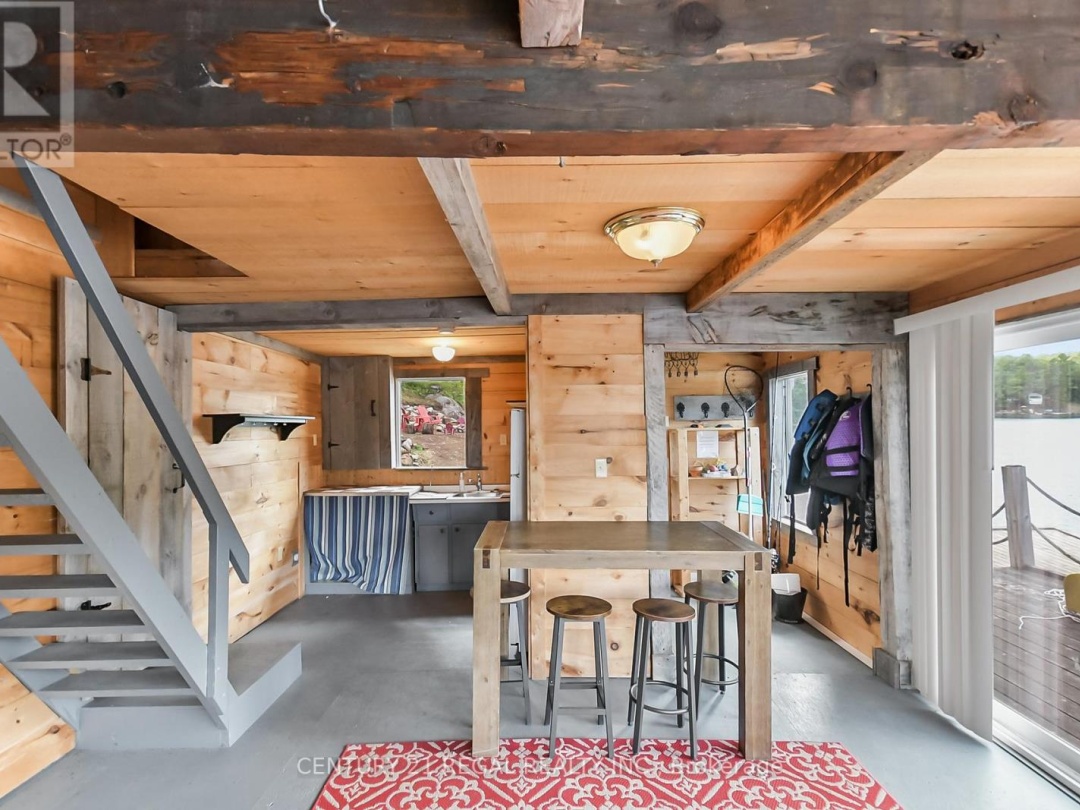 1961 BEAVER DAM ROAD, Severn River