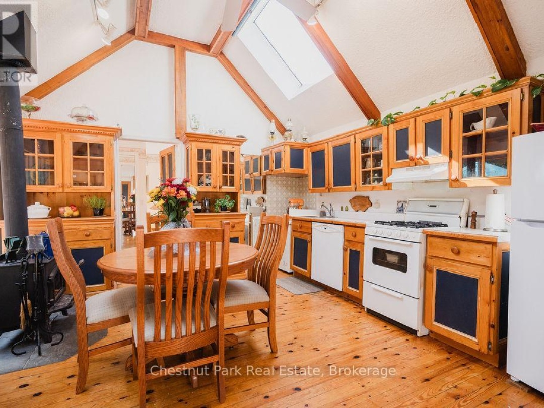 1150 CARLSMOUNT ROAD, 
