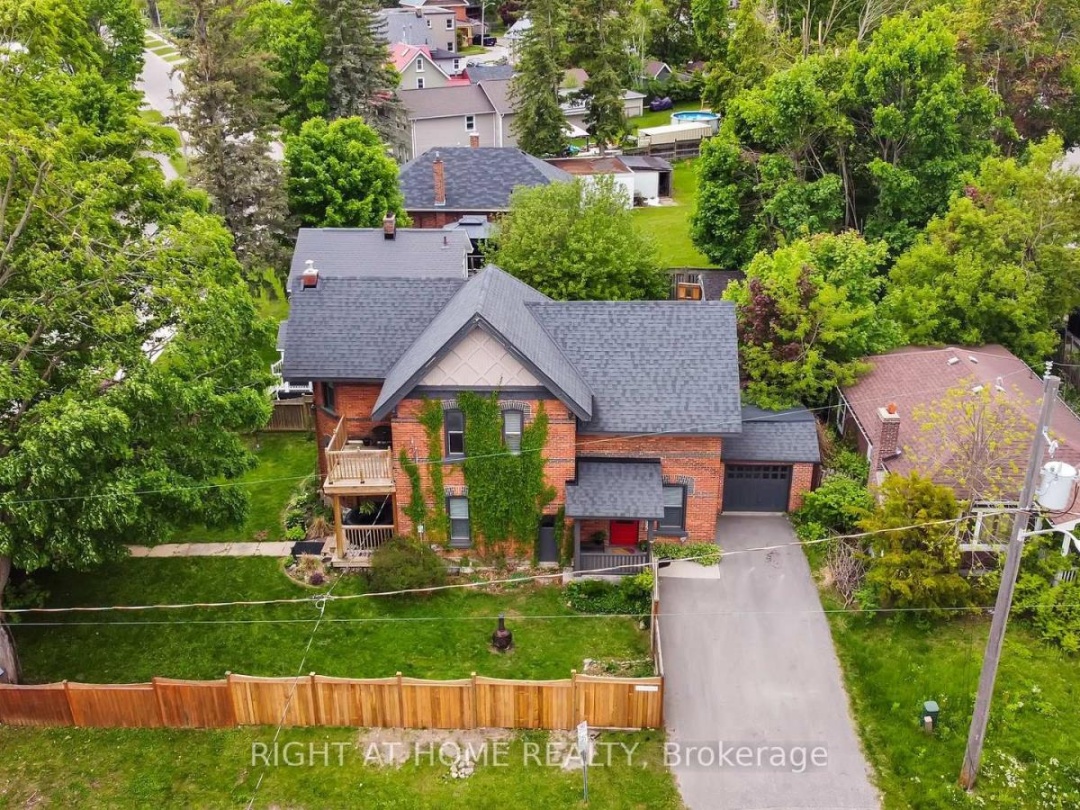 182 Nottawasaga Street, Orillia