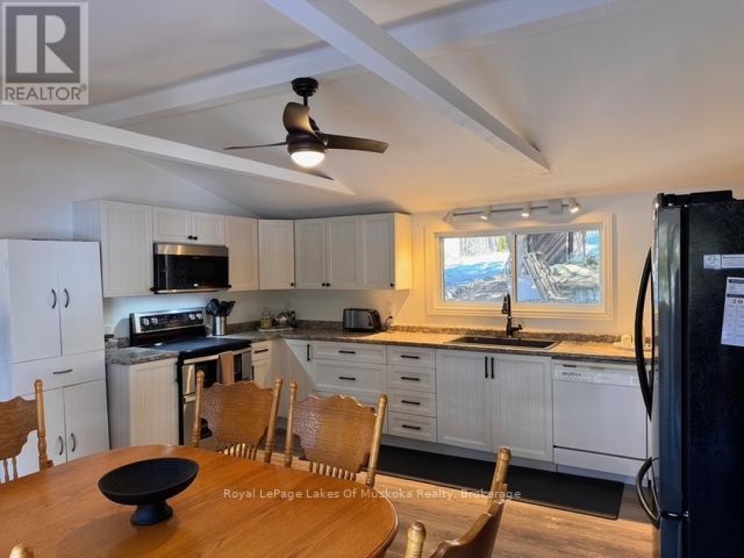 1019 Lakeshore Road N, Leech Lake