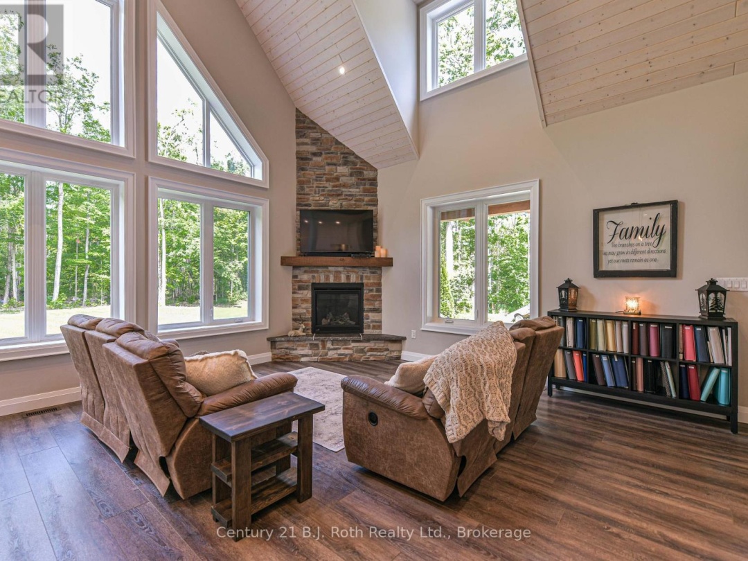 3082 FAIRGROUNDS ROAD, 