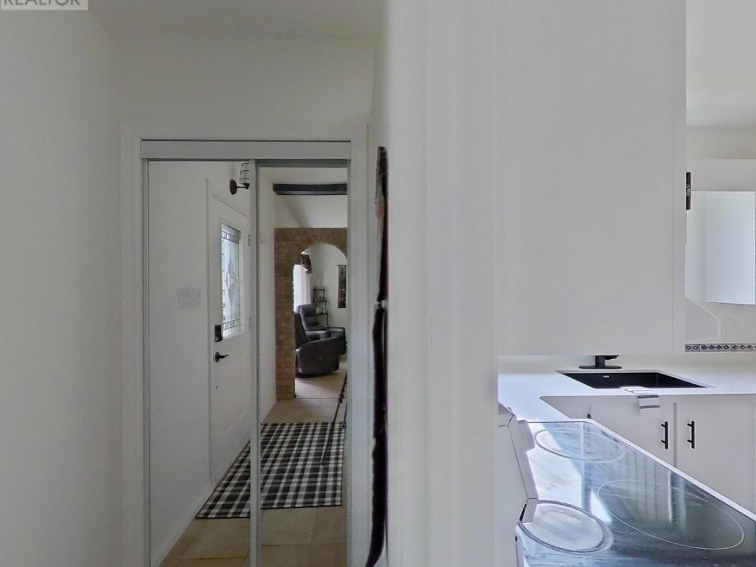 4 MAYPARK DRIVE, 