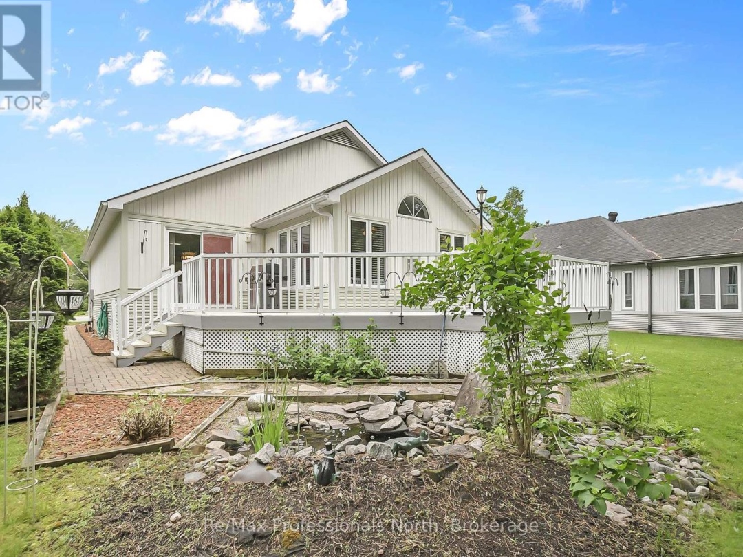 15 PINERIDGE GATE, 