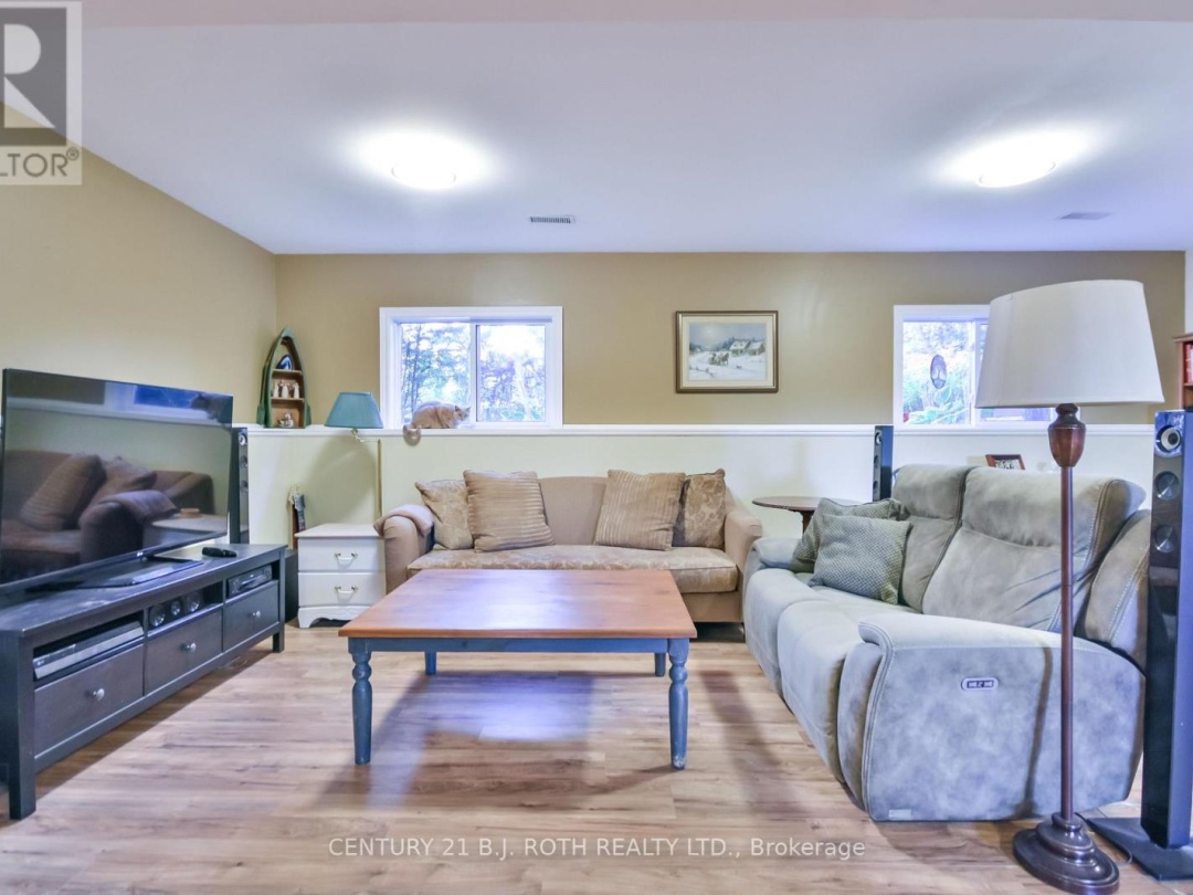 3371 LAKE ST. GEORGE BOULEVARD, 