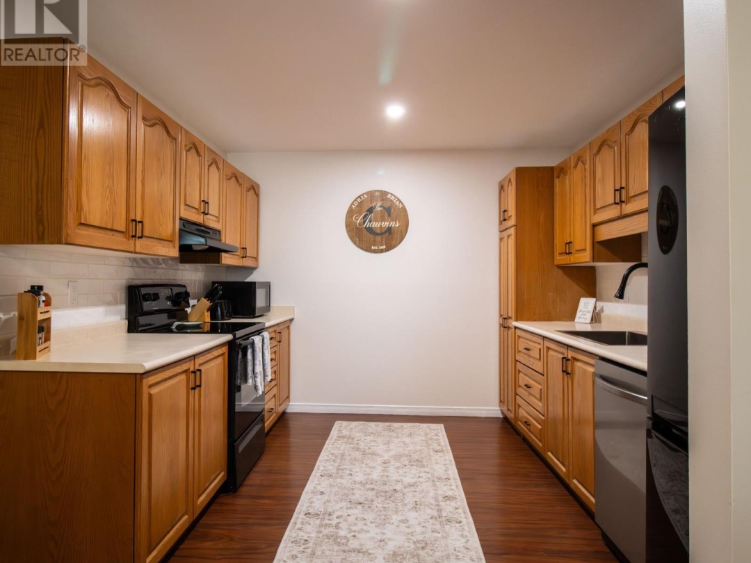 36 B SPENCER STREET, 