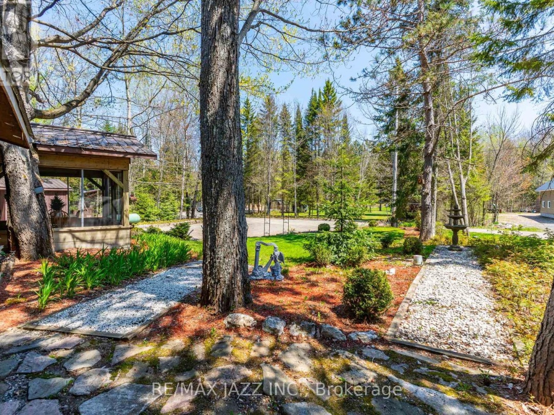 1092 Briscoe Drive, Kushog Lake