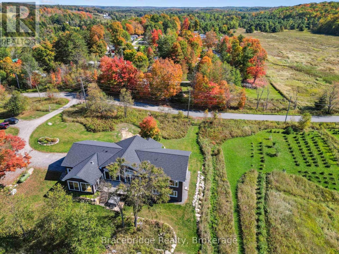 1006 STEPHENS BAY ROAD, 