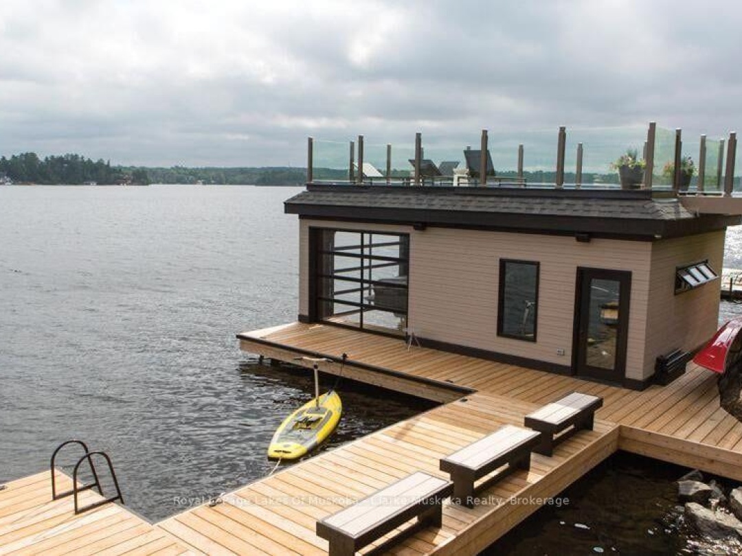 305 Wapaska Crescent, Lake Muskoka