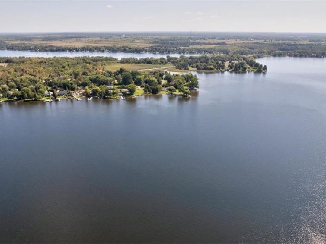 38 MACPHERSON Crescent, Kawartha Lakes