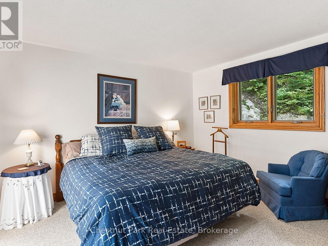 1669 NEWTON STREET, Redstone Lake