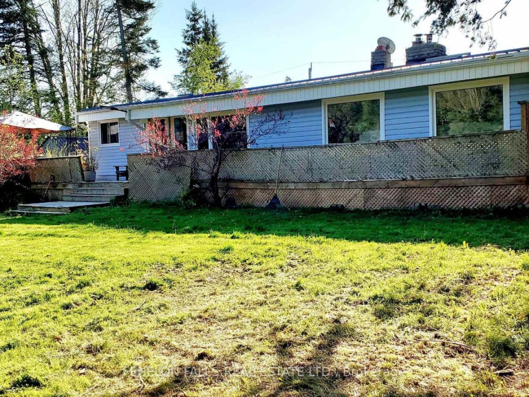 105 Cedarplank Road, Burnt Lake