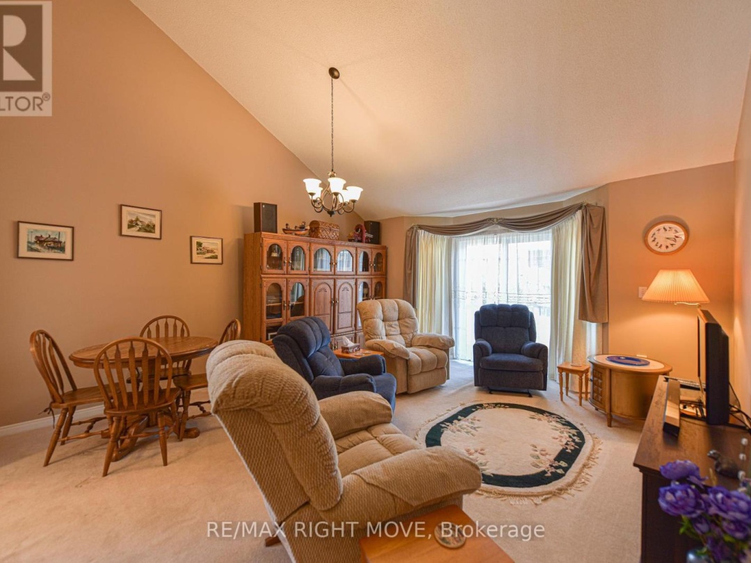 408 40 Museum Drive, Orillia