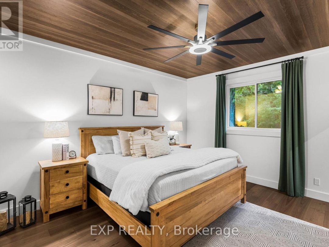 50 FAIRLIGHT GLEN CRESCENT, 